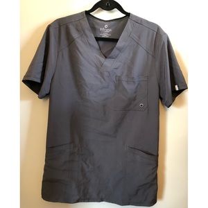 Men’s Infinity Scrub Top